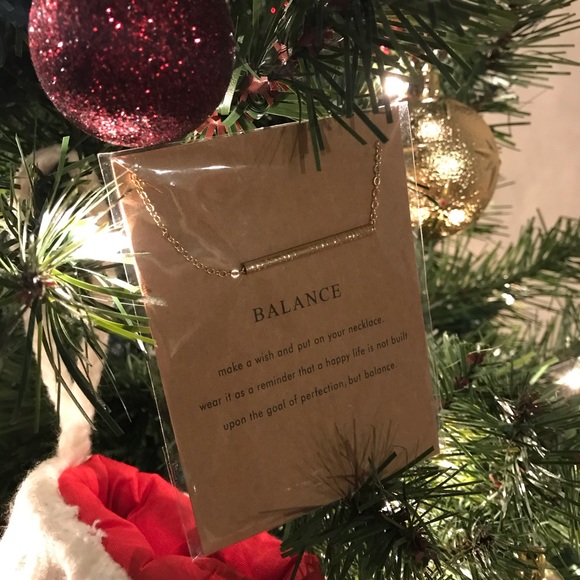 🌟Gold Bar Necklace🌟 - Picture 3 of 3